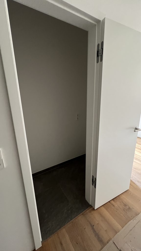 2025-06-11 15.43.40 Innenansicht Wohnung 12